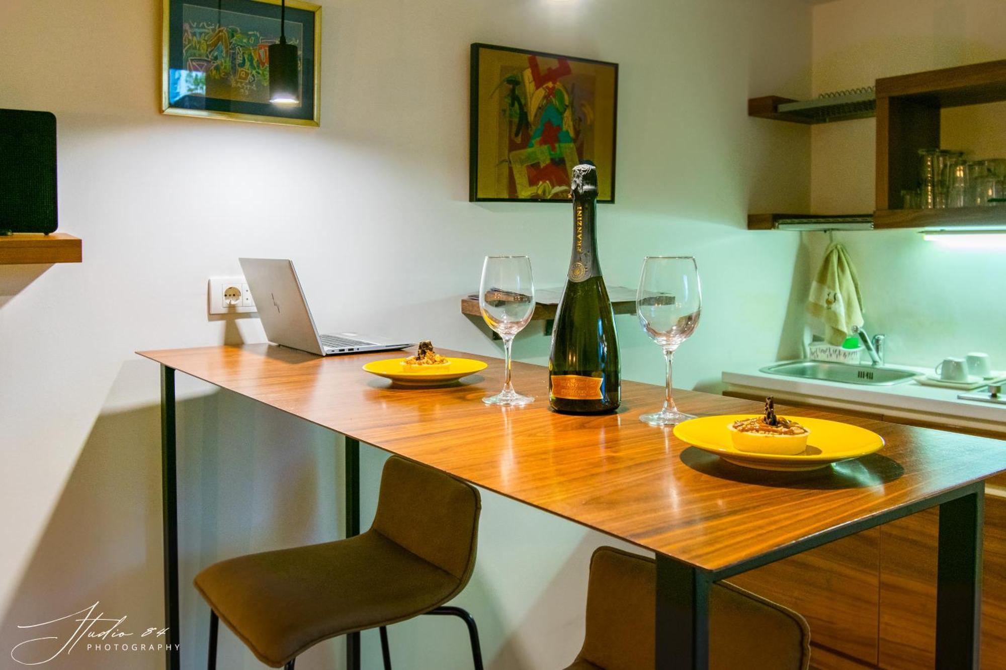 Little L Apartments Dorcol 베오그라드 외부 사진